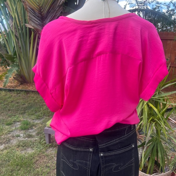 BCBGMaxAzria Fuchsia V-Neck Blouse - Picture 5 of 6